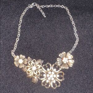 Premier Design Rhinestone Flower Necklace Goldtone